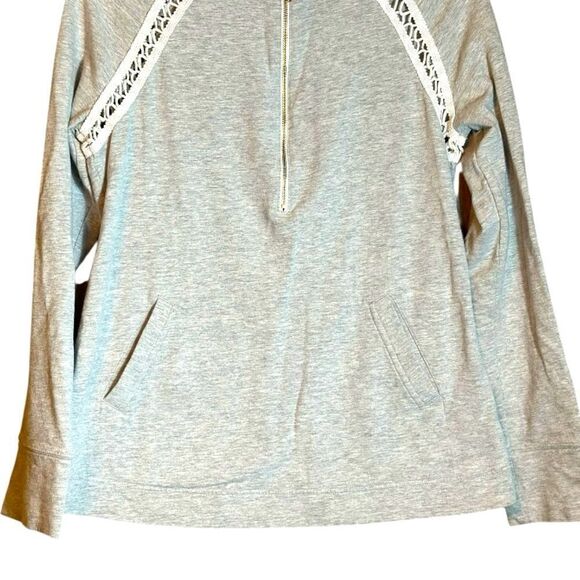 Lilly Pulitzer Skipper Popover Seaside Gray Lace Top Size Small 📦 - Picture 9 of 9